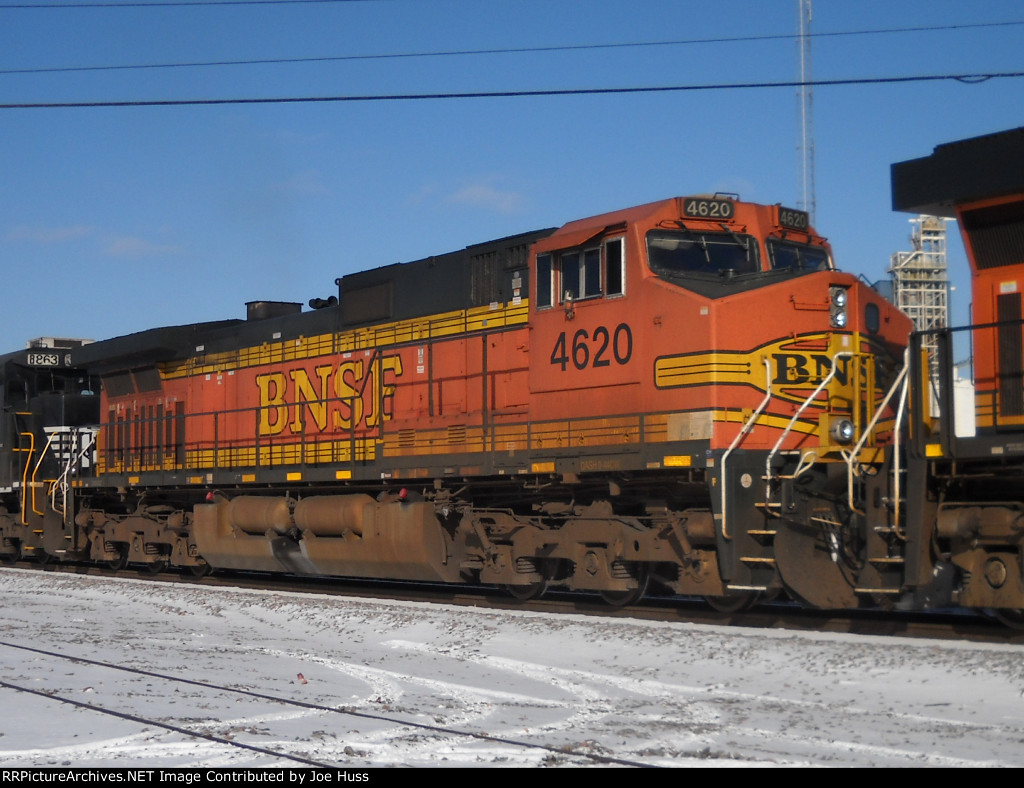 BNSF 4620